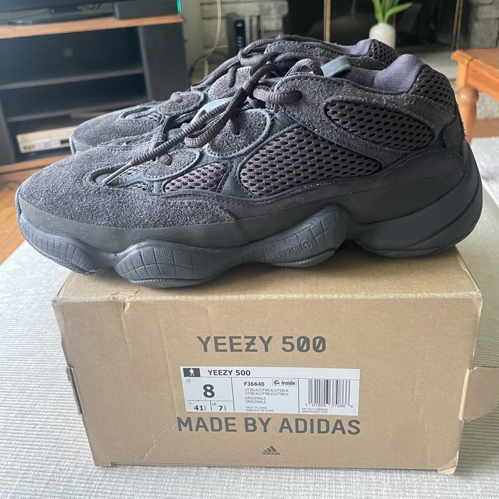 Yeezy 500 Utility Black. US Men’s Sz 8